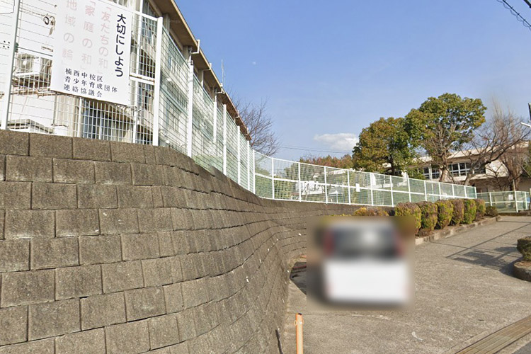 枚方市楠葉美咲１丁目（楠葉南小学校）