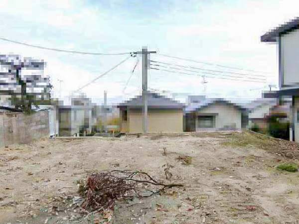 茨木市中穂積に新築注文住宅（現況は更地/高台の宅地）