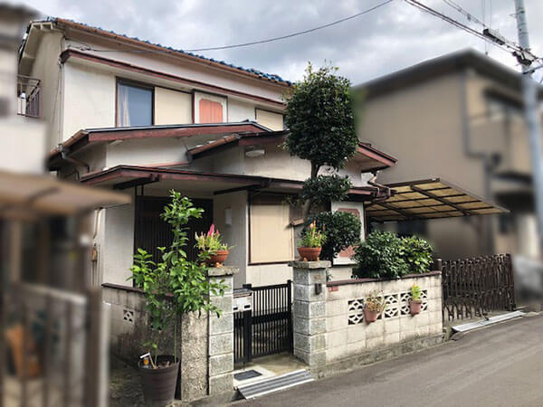 枚方市翠香園町の売土地(古家付きの宅地)