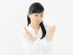 ダメ出しする女性