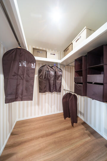たっぷり収納。ウォーキングクローゼット。大阪（枚方）の注文住宅。