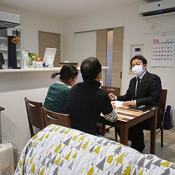 建て替え前の家とは大違い！冬はすごく暖かくて、夏は逆にむっちゃ涼しい。