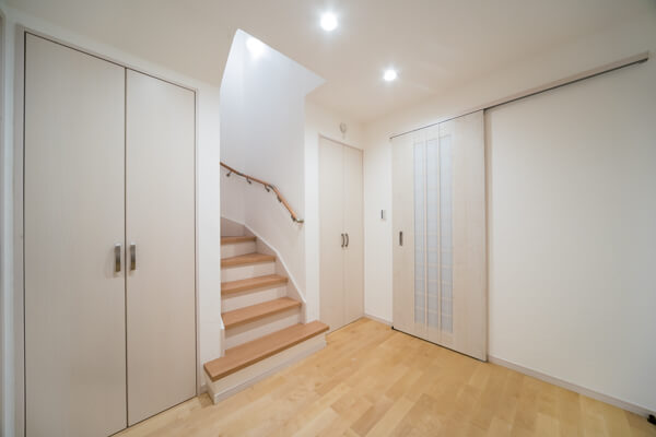 このお部屋は様々な動線を兼用しています。