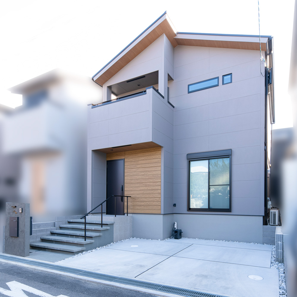 街並みに馴染みながら、素材で魅せる外観デザイン |注文住宅の施工実例 | 大阪の注文住宅なら匠建枚方